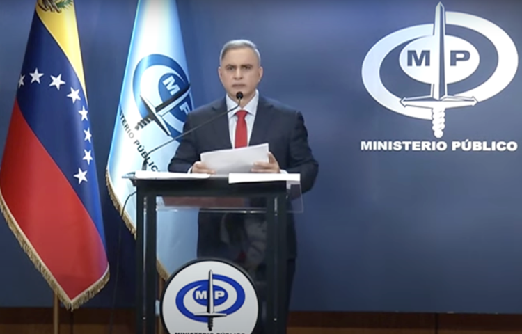 During a televised news conference on Tuesday, May 7, Attorney General Tarek William Saab alleged that Armando.Info was part of a “media structure” that was using extortion to wage a dirty war against the government. (Screenshot: MPvenezolano/YouTube)